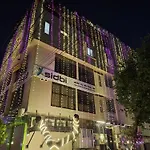 Maharani Villa Benaras - Garden View Apartment 2Bhk Furnished Flat Near Kashi Vishwanath Temple 2 Km